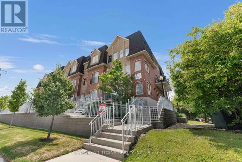 222-1837 Eglinton Ave E, North York, ON, M4A2Y4 | Card Image