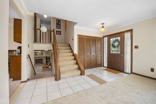 13275 Culver Dr, Shelby Twp, MI, 48315-5312 | Card Image
