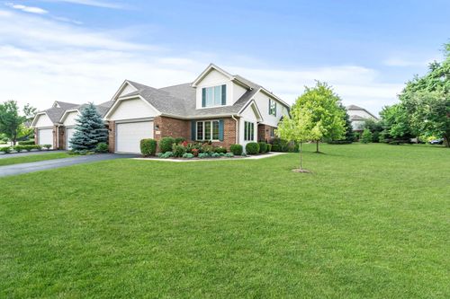 12195 Oxford Ct, Lemont, IL, 60439-7335 | Card Image