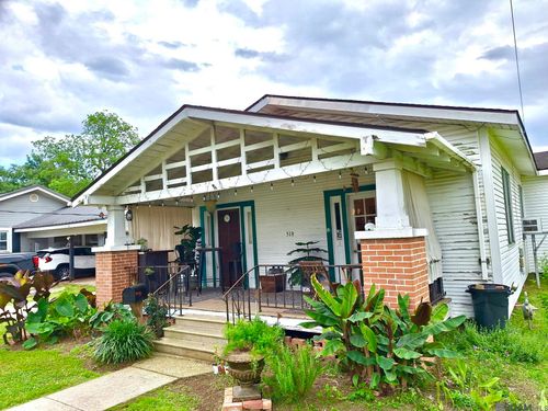 519 Avenue B, Port Allen, LA, 70767-3025 | Card Image
