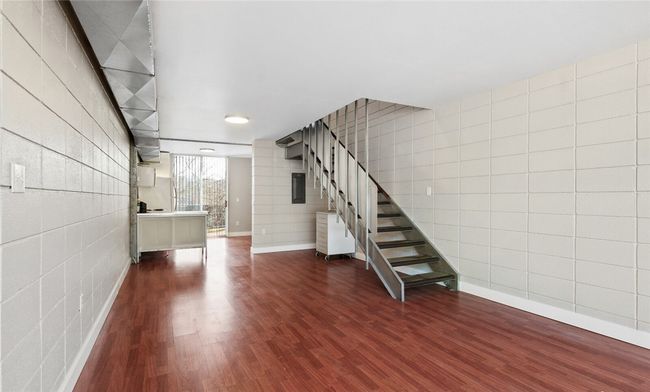 12 S Hill Ave, Condo with 2 bedrooms, 1 bathrooms and null parking in Fayetteville AR | Image 6