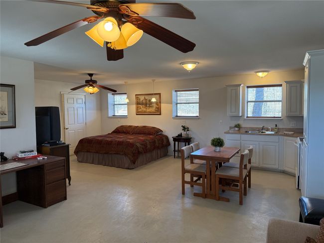 350 Private Road 1407, House other with 1 bedrooms, 2 bathrooms and null parking in Morgan TX | Image 27