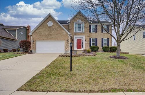 4204 Country Glen Cir, Beavercreek, OH, 45432-4129 | Card Image