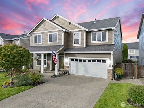 18517 111th Avenue Ct E, Puyallup, WA, 98374-8864 | Card Image