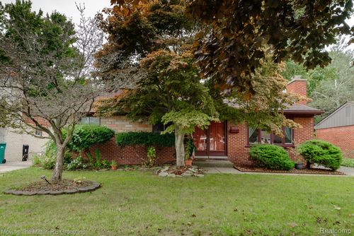 38119 Walnut St, Romulus, MI, 48174-4720 | Card Image