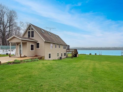 3230 Lakeview Drive, Allegan, MI, 49010 | Card Image