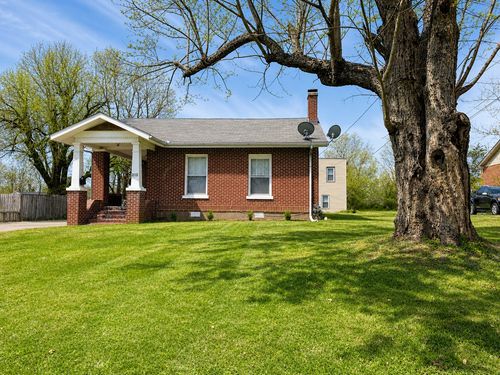 212 W End Ave, Dickson, TN, 37055-4701 | Card Image