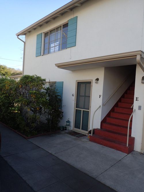 f-1613 Chapala St, Santa Barbara, CA, 93101-2961 | Card Image