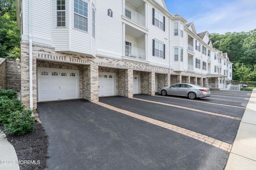 114-114 Bloomsbury Dr, Morganville, NJ, 07751-5206 | Card Image