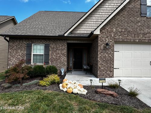7360 Willow Path Ln, Knoxville, TN, 37918-8315 | Card Image