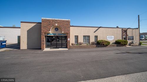 2002 2nd St Sw, Rochester, MN, 55902-2469 | Card Image