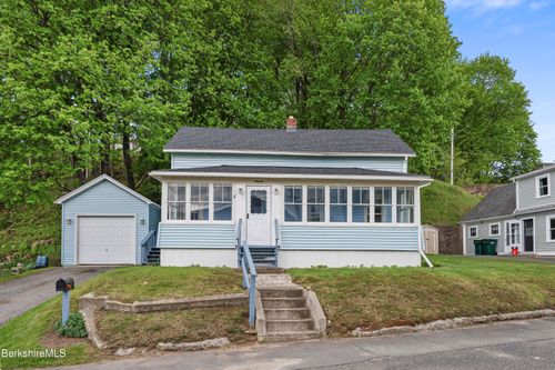 11 Richmond Ln, Adams, MA, 01220 | Card Image