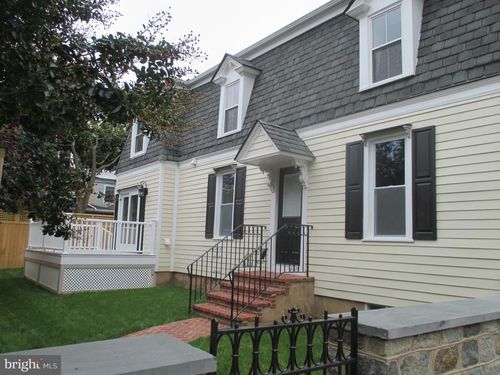 2624 W 19th St, WILMINGTON, DE, 19806-1117 | Card Image