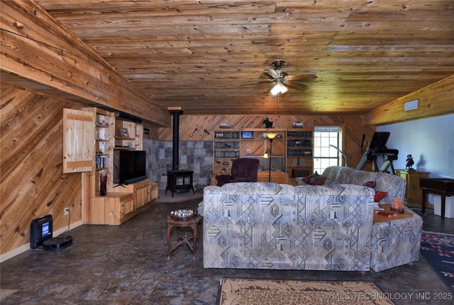 looking from Kitchen to Great Room. | Image 27