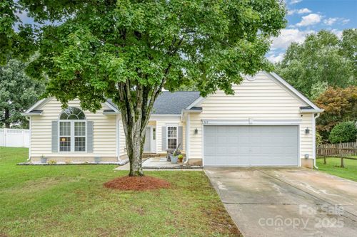 565 Viking Pl Sw, Concord, NC, 28025-1205 | Card Image