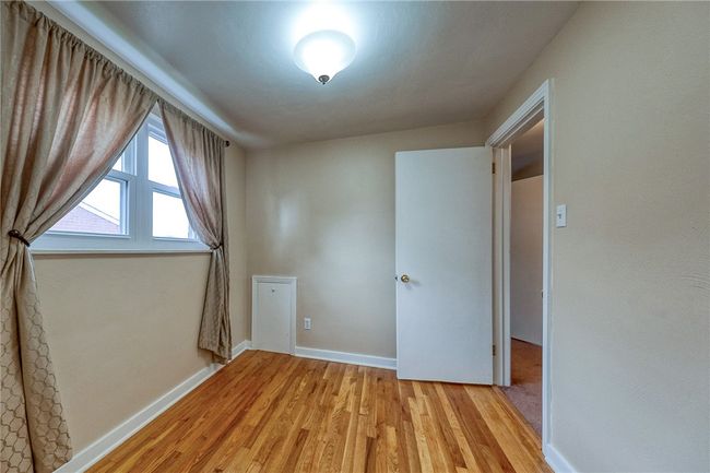 1566 Greentree Rd, House other with 2 bedrooms, 1 bathrooms and 1 parking in Scott Twp - SAL PA | Image 13