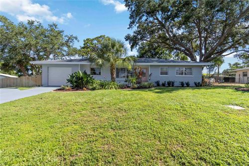 3011 Bougainvillea St, SARASOTA, FL, 34239-5602 | Card Image