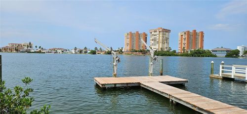 623 180th Ave E, REDINGTON SHORES, FL, 33708-1121 | Card Image