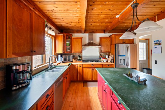 99 Old Purchase Rd, House other with 4 bedrooms, 3 bathrooms and null parking in Edgartown MA | Image 10