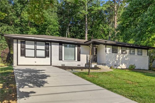 6050 Ledgewood Dr, Forest Park, GA, 30297-3228 | Card Image