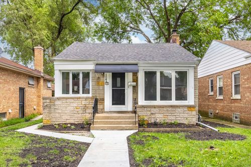 117 Morris Ave, Bellwood, IL, 60104-1127 | Card Image