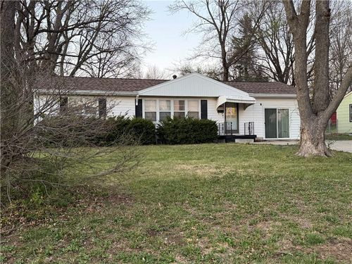 8704 E 80th Ter, Raytown, MO, 64138-1349 | Card Image