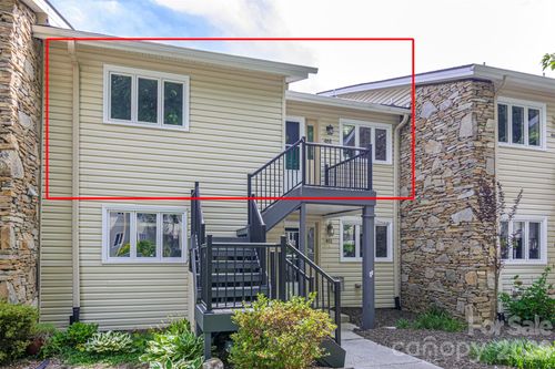 461 Britton Creek Dr, Hendersonville, NC, 28791-7214 | Card Image
