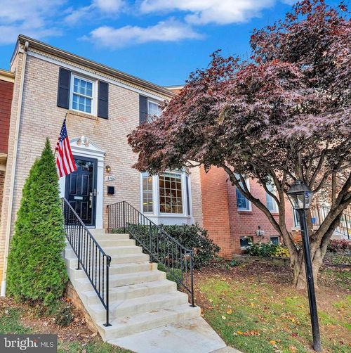 1840 Golf View Ct, RESTON, VA, 20190-4701 | Card Image