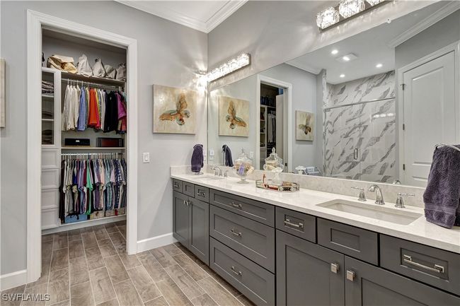 Ensuite Bath with Custom Closet Shelving | Image 18