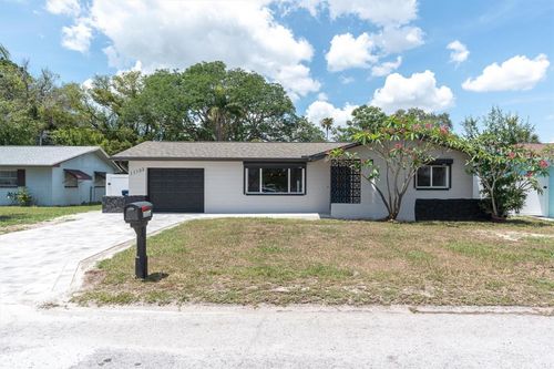 11133 100th Ave, Seminole, FL, 33772-2415 | Card Image
