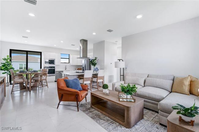 6032 Keystone Circle, House other with 4 bedrooms, 2 bathrooms and null parking in Labelle FL | Image 4