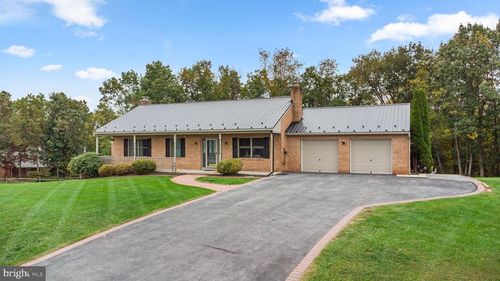 15841 Broadcreek Drive, CLEAR SPRING, MD, 21722 | Card Image