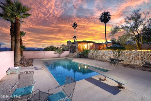 7600 N Village Ave, Tucson, AZ, 85704-7143 | Card Image
