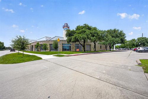 901 Gazin St, Houston, TX, 77020-6827 | Card Image