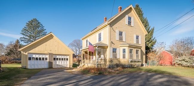 R - 20 Cross St, House other with 4 bedrooms, 2 bathrooms and 5 parking in Beverly MA | Image 36