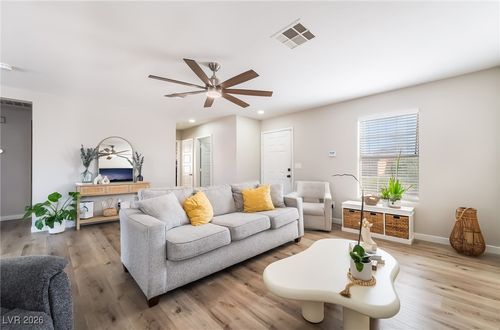 624 Black Sand Ct, Henderson, NV, 89011-1873 | Card Image