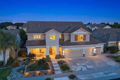 325 White Feather Court, Roseville, CA, 95747 | Card Image