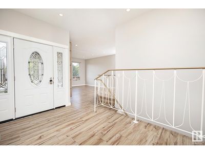 3849 62 St Nw, House other with 3 bedrooms, 2 bathrooms and null parking in Edmonton AB | Image 3