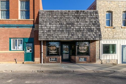 25 S Park Ave, Le Center, MN, 56057-1619 | Card Image