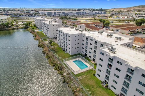apt-308-9915 W Okeechobee Rd, Hialeah Gardens, FL, 33016-2177 | Card Image