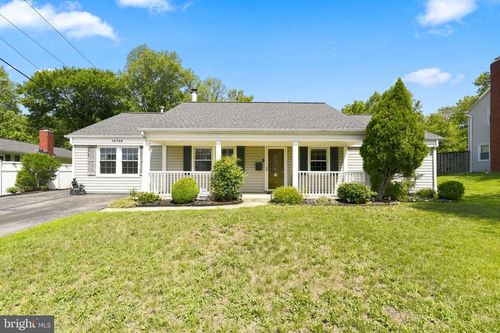 15746 Pointer Ridge Dr, BOWIE, MD, 20716-1705 | Card Image