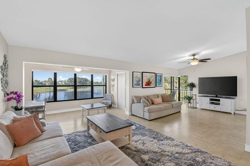 1826-5152 Golfview Ct, Delray Beach, FL, 33484-8363 | Card Image