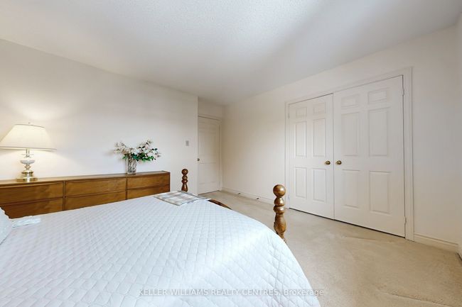 32 Petch Cres, House other with 4 bedrooms, 3 bathrooms and 4 parking in Aurora ON | Image 26