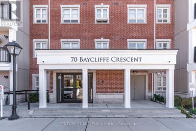 401 - 70 Baycliffe Cres, Condo with 2 bedrooms, 2 bathrooms and 1 parking in Brampton ON | Image 2