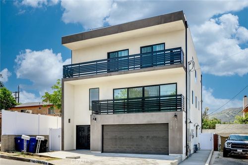 7612 Machrea, Tujunga, CA, 91042 | Card Image