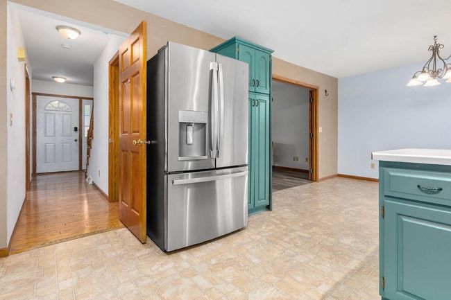 101 Brookview Place, House other with 5 bedrooms, 4 bathrooms and null parking in Combined Locks WI | Image 8