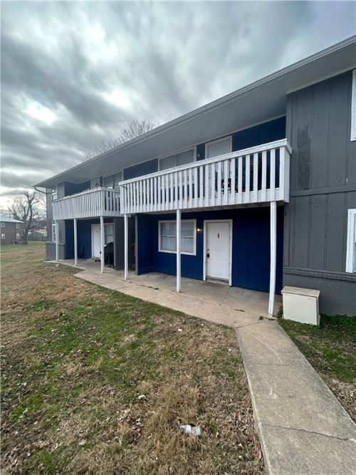 1605 Juniper Cir, Springdale, AR, 72764-7605 | Card Image