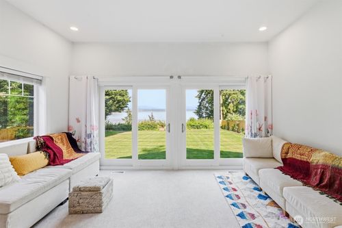 108 Livingston Bay Rd, Camano Island, WA, 98282-8704 | Card Image