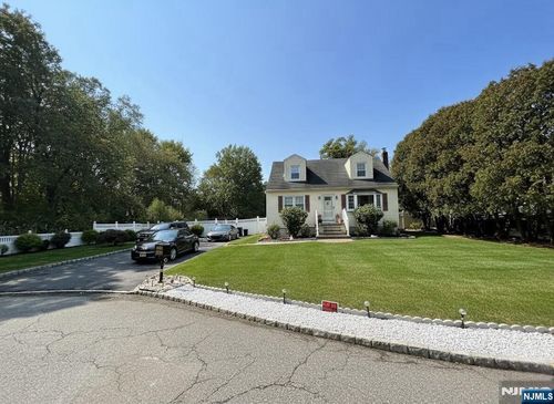 63 Grant Ave, East Hanover, NJ, 07936-2955 | Card Image