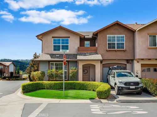 1135 Galeria Cir, Atascadero, CA, 93422-2645 | Card Image